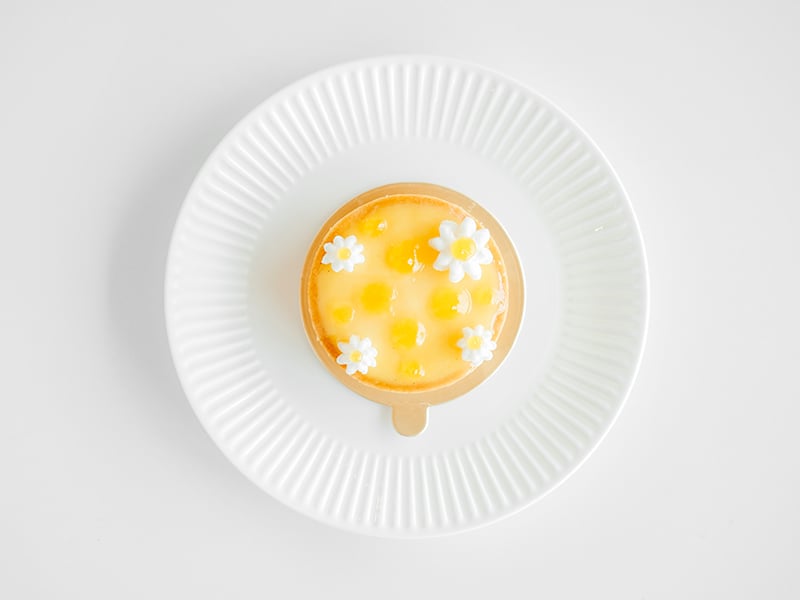 Double lemon cake in a mug